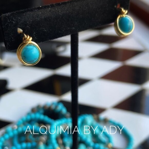 Turquoise dainty gold Halo colorful handmade earrings - Picture 3 of 7